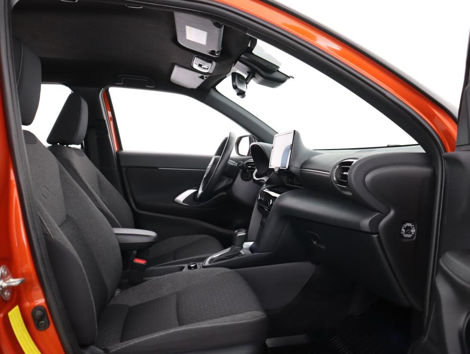 TOYOTA Yaris Cross 2023