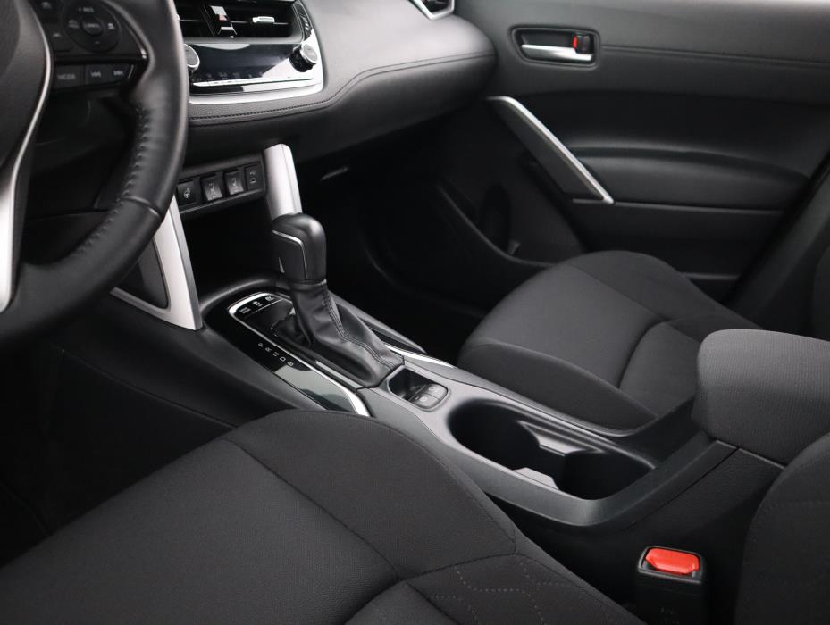 TOYOTA Corolla Cross 2024