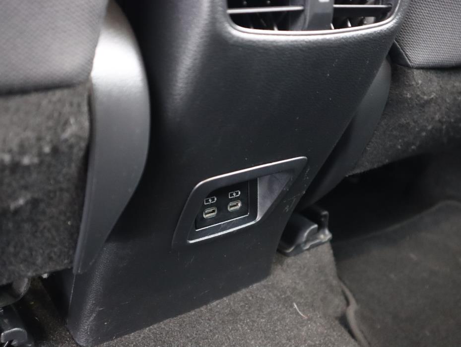 TOYOTA Corolla Cross 2024