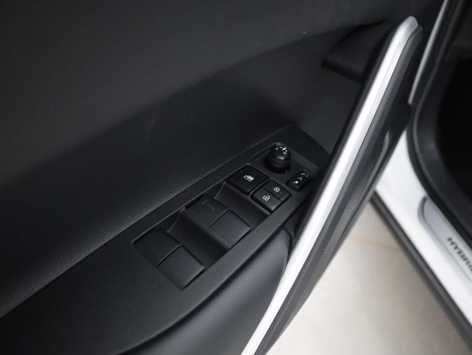 TOYOTA Corolla Cross 2024