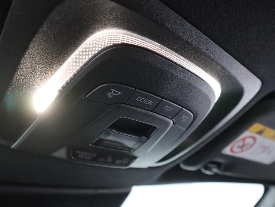 TOYOTA Corolla Cross 2024