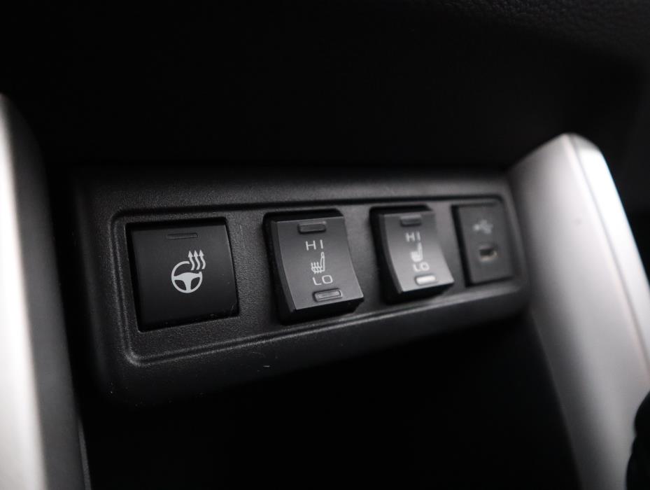 TOYOTA Corolla Cross 2024