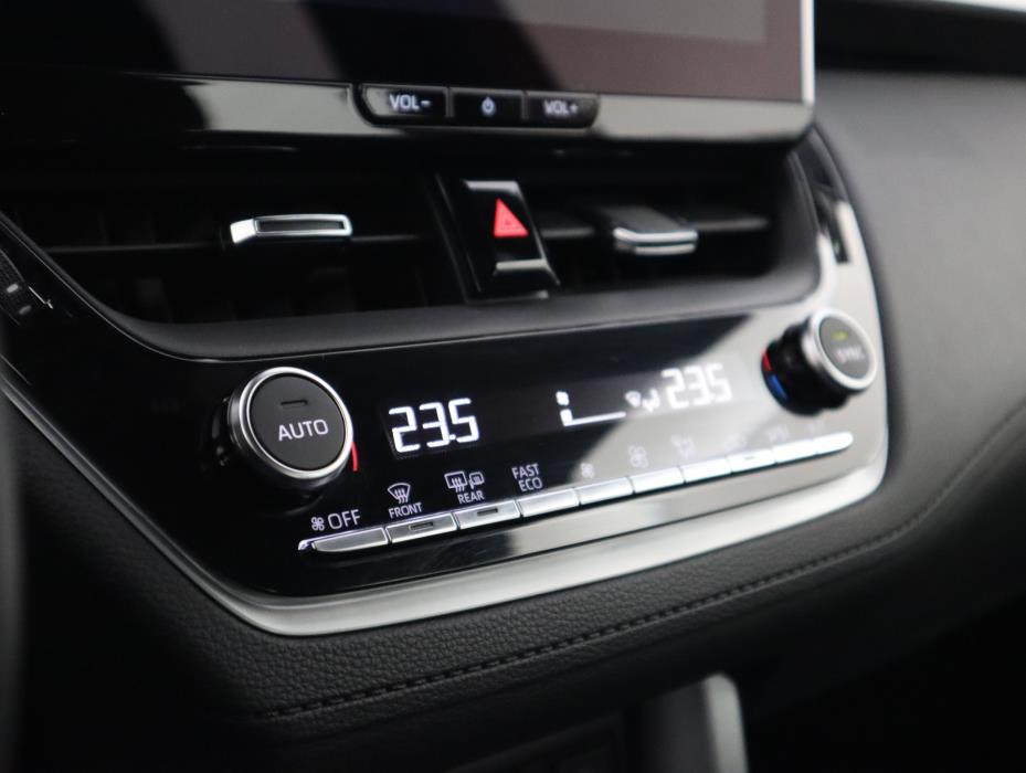 TOYOTA Corolla Cross 2024