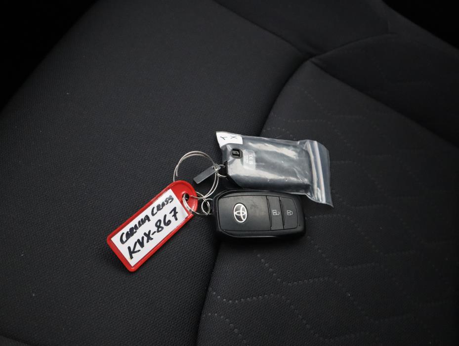 TOYOTA Corolla Cross 2024