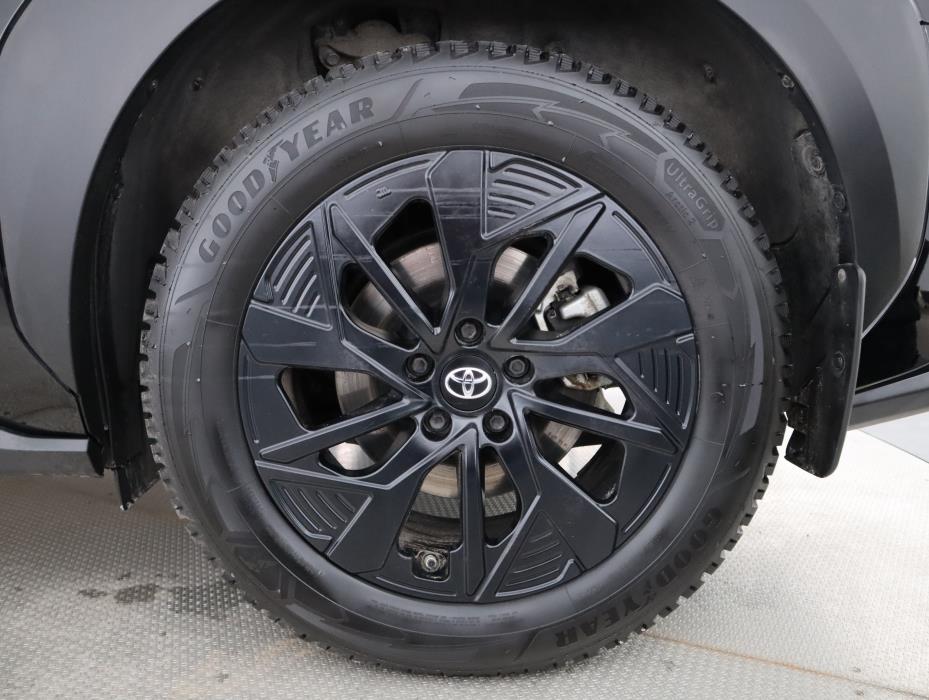 TOYOTA bZ4X 2025