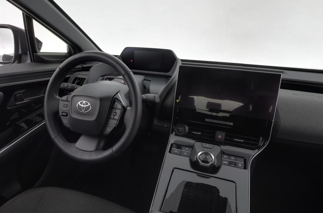 TOYOTA bZ4X 2025