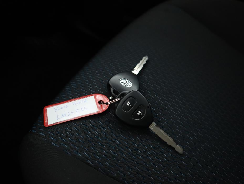 TOYOTA Yaris 2013