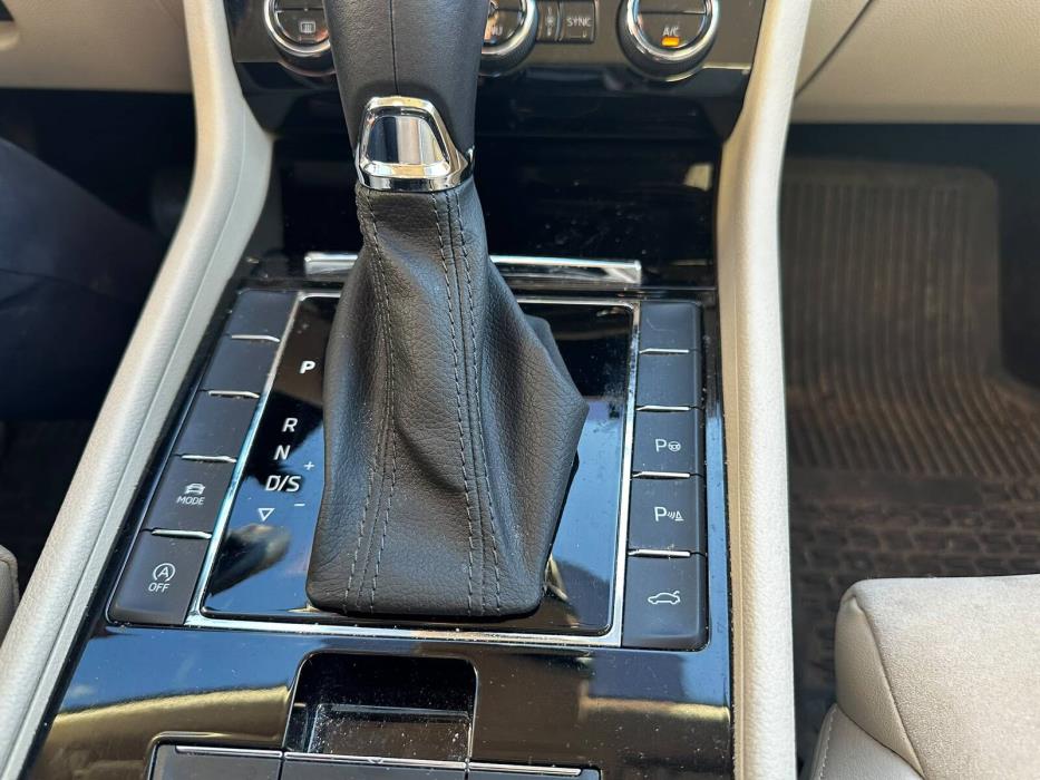 SKODA SUPERB 2018