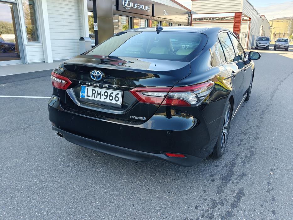 TOYOTA CAMRY 2023