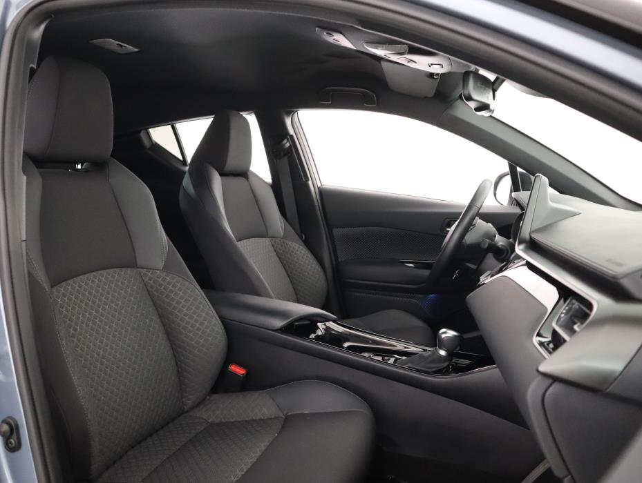 TOYOTA C-HR 2022