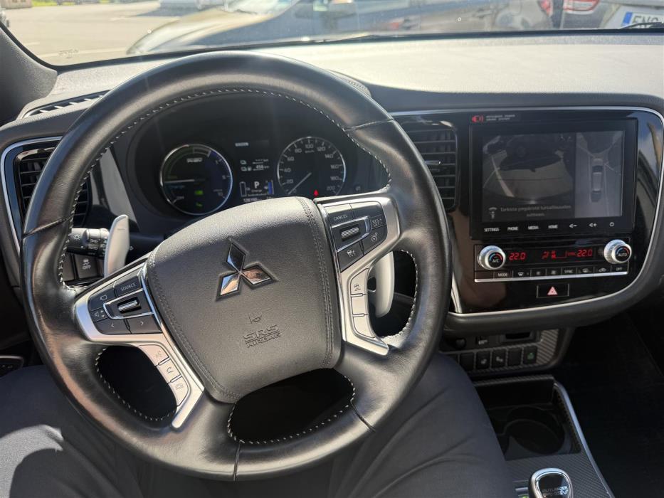 MITSUBISHI OUTLANDER PHEV 2020