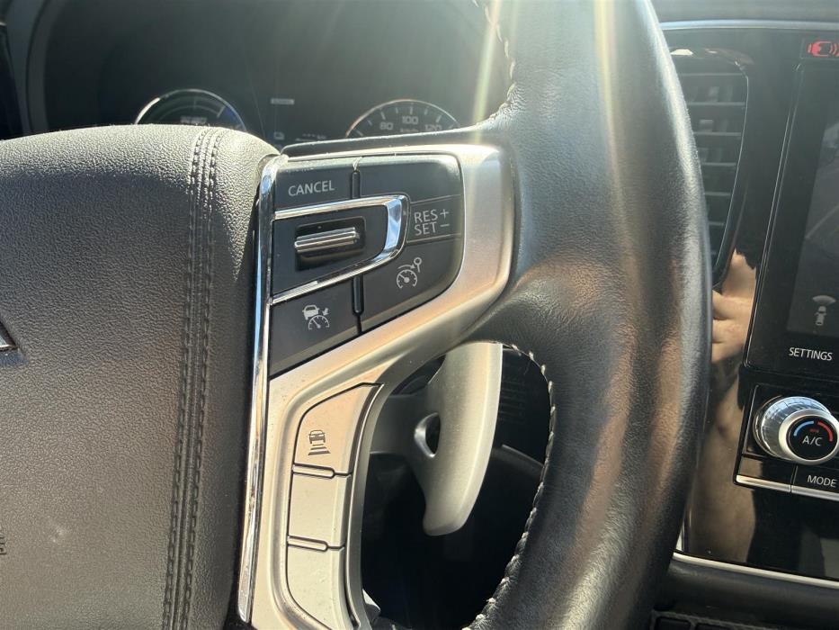 MITSUBISHI OUTLANDER PHEV 2020