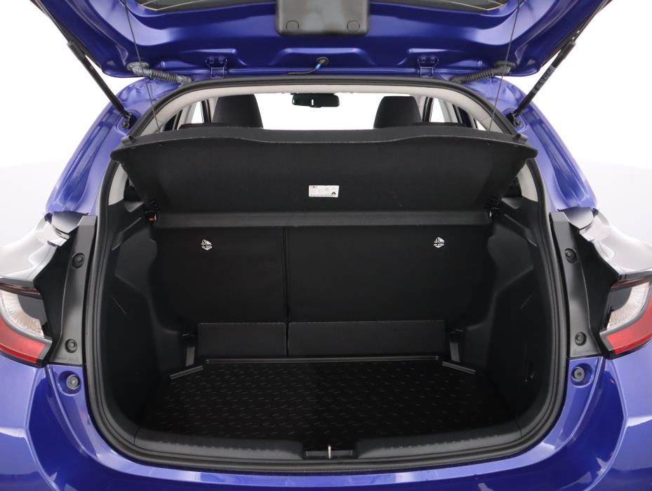 TOYOTA Yaris 2025
