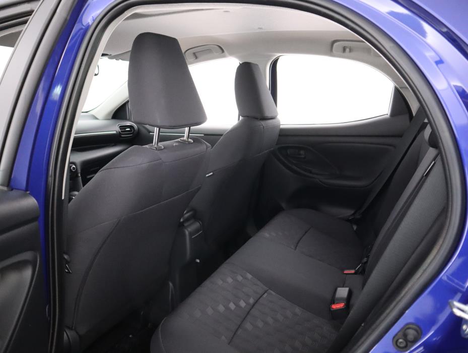 TOYOTA Yaris 2025