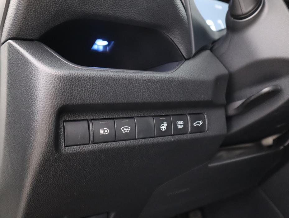 TOYOTA RAV4 Plug-in 2025