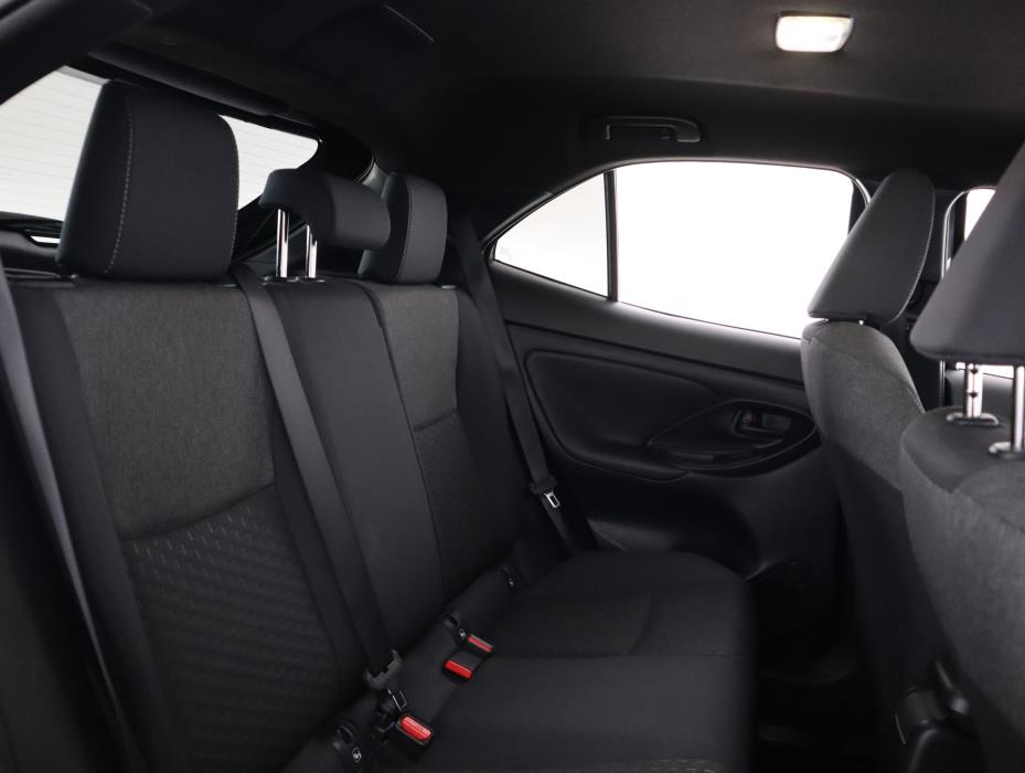 TOYOTA Yaris Cross 2025