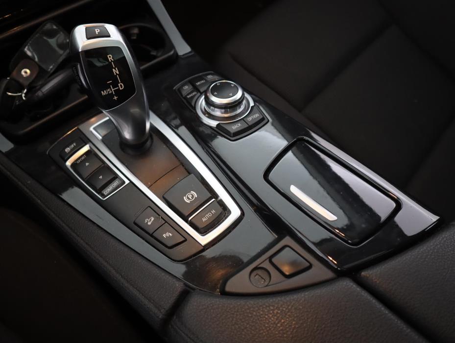 BMW 530 2012