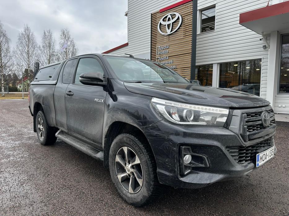 TOYOTA Hilux 2020