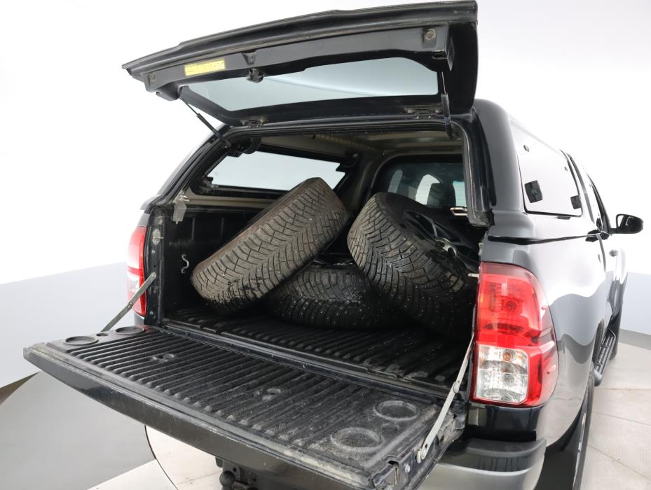 TOYOTA Hilux 2020