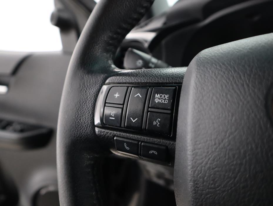 TOYOTA Hilux 2020