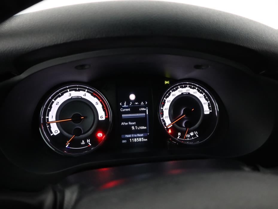 TOYOTA Hilux 2020
