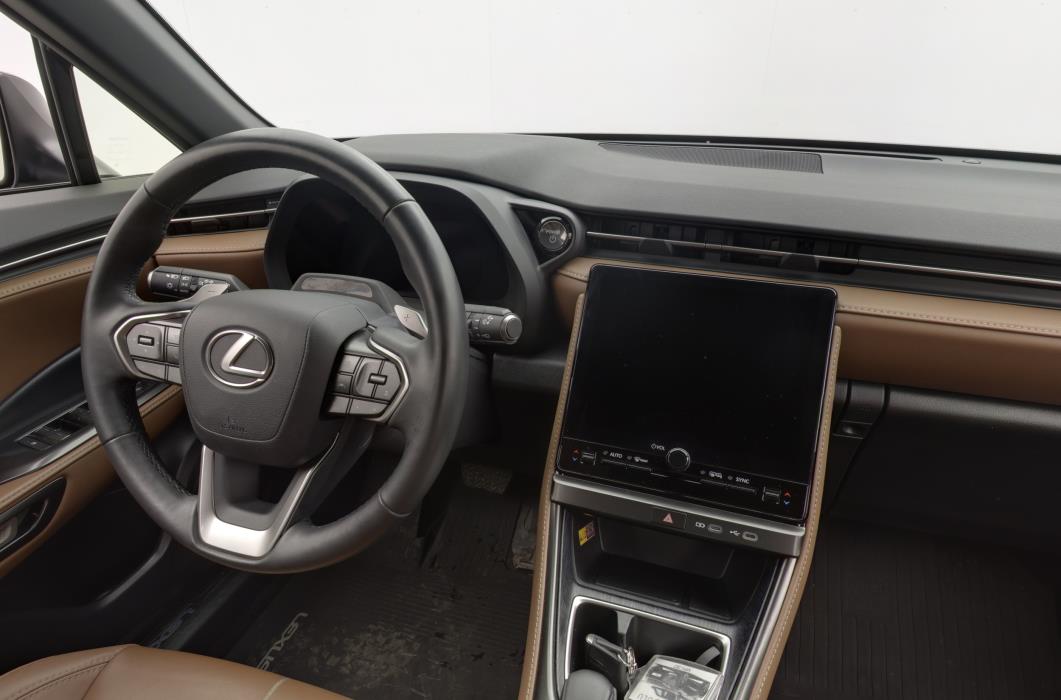 LEXUS LBX 2024