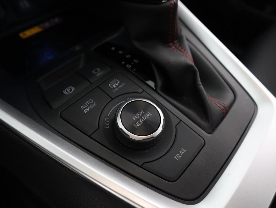 TOYOTA RAV4 Plug-in 2025