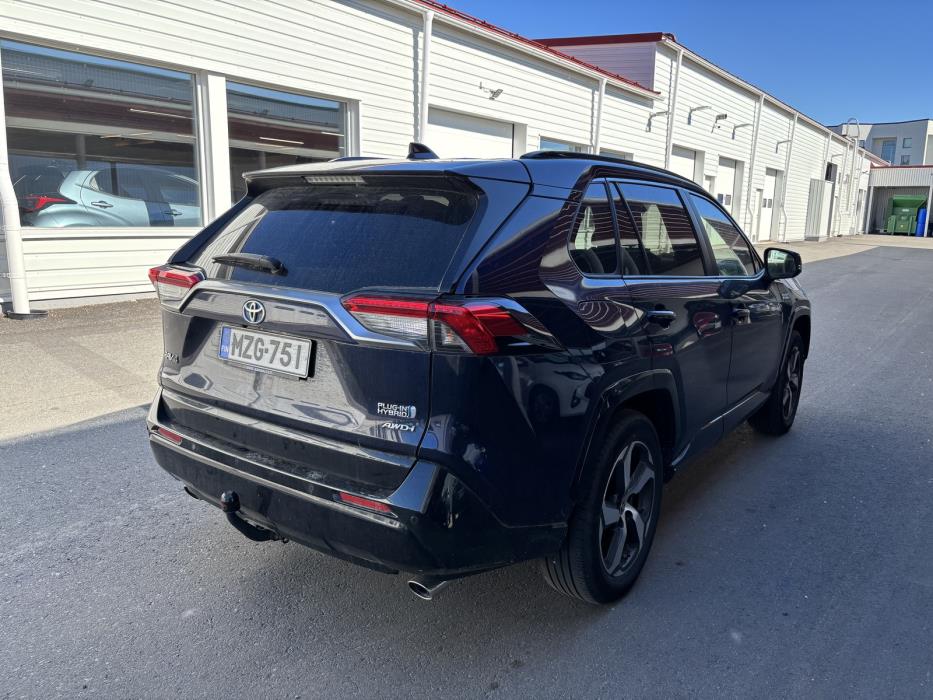 Toyota RAV4 Plug-in 2021
