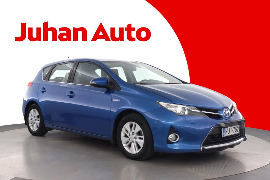 TOYOTA Auris 2013