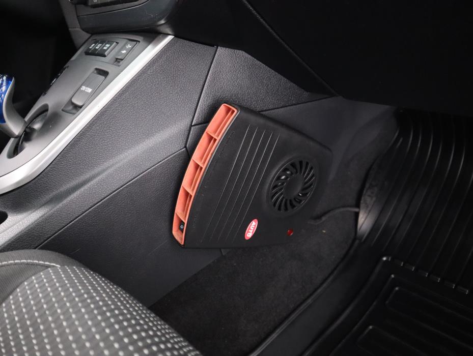 TOYOTA Auris 2013