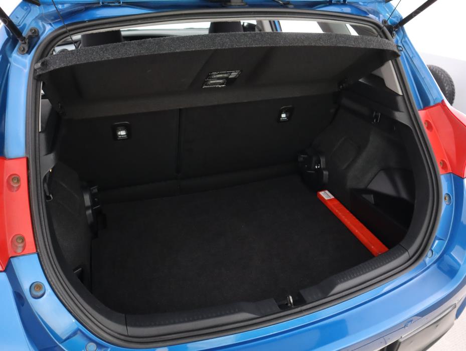 TOYOTA Auris 2013