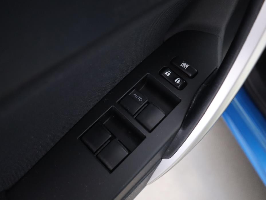 TOYOTA Auris 2013