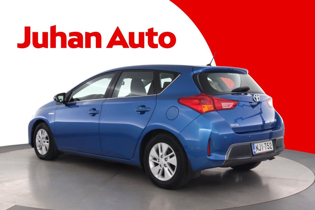 TOYOTA Auris 2013