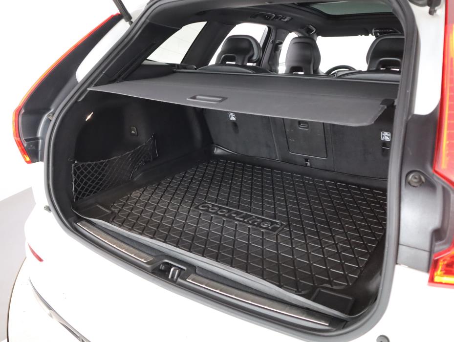 VOLVO XC60 2018