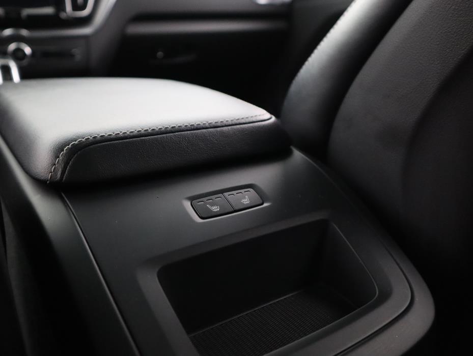 VOLVO XC60 2018
