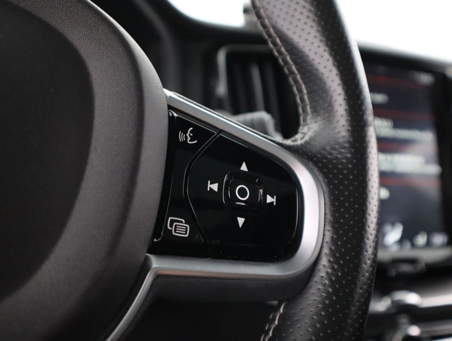 VOLVO XC60 2018