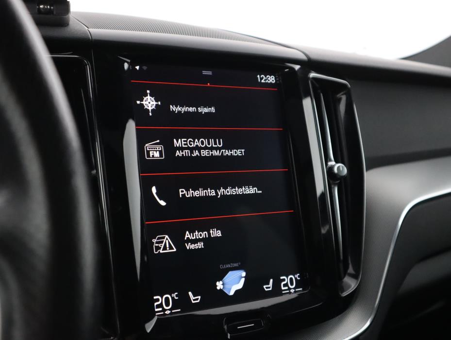 VOLVO XC60 2018
