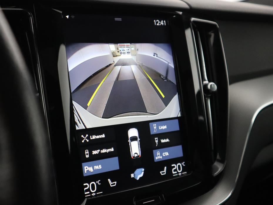 VOLVO XC60 2018