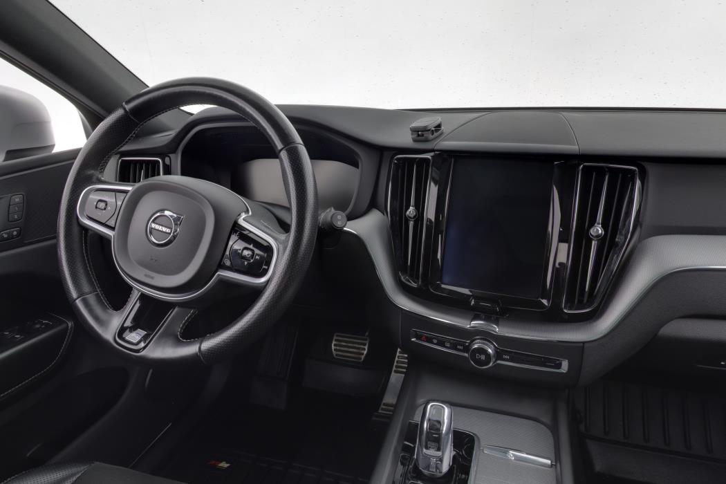 VOLVO XC60 2018