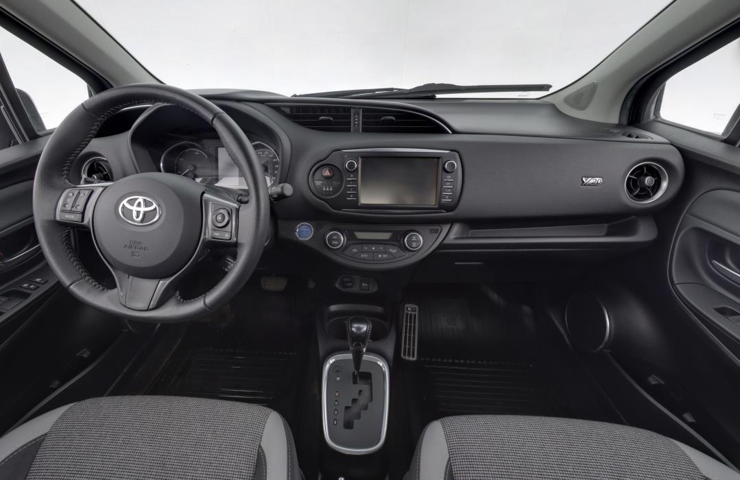TOYOTA Yaris 2019