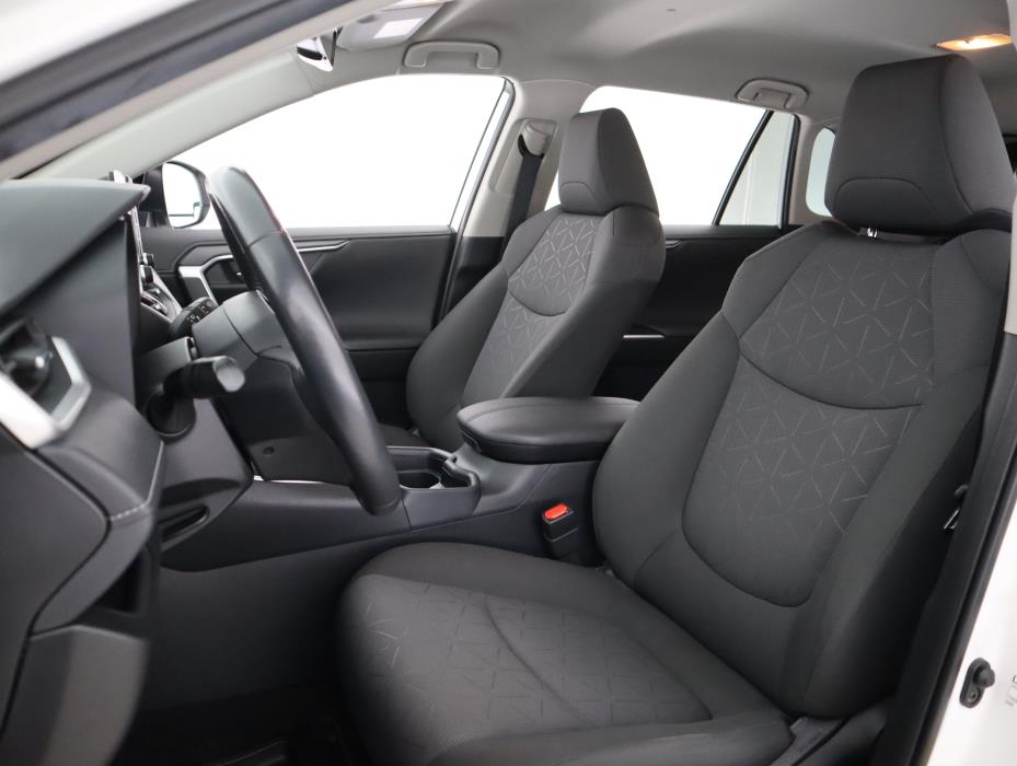 TOYOTA RAV4 2021