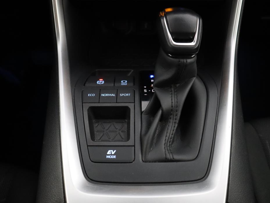 TOYOTA RAV4 2021