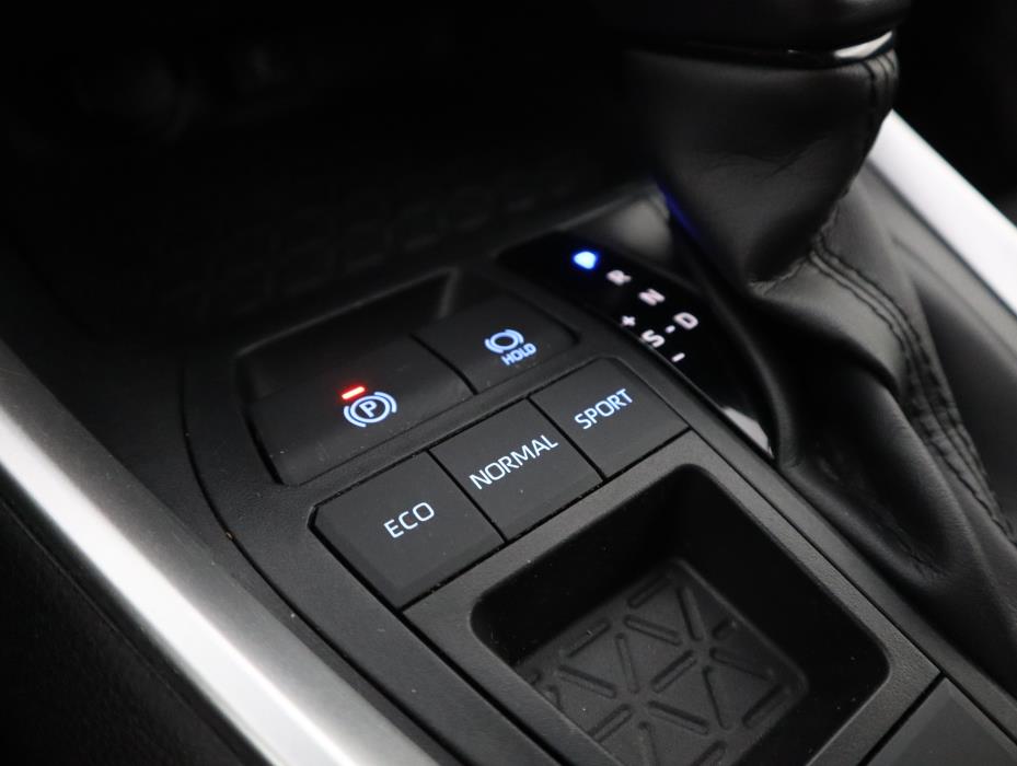 TOYOTA RAV4 2021
