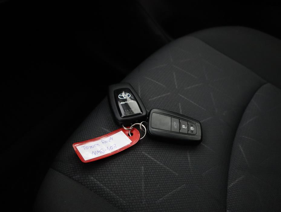 TOYOTA RAV4 2021
