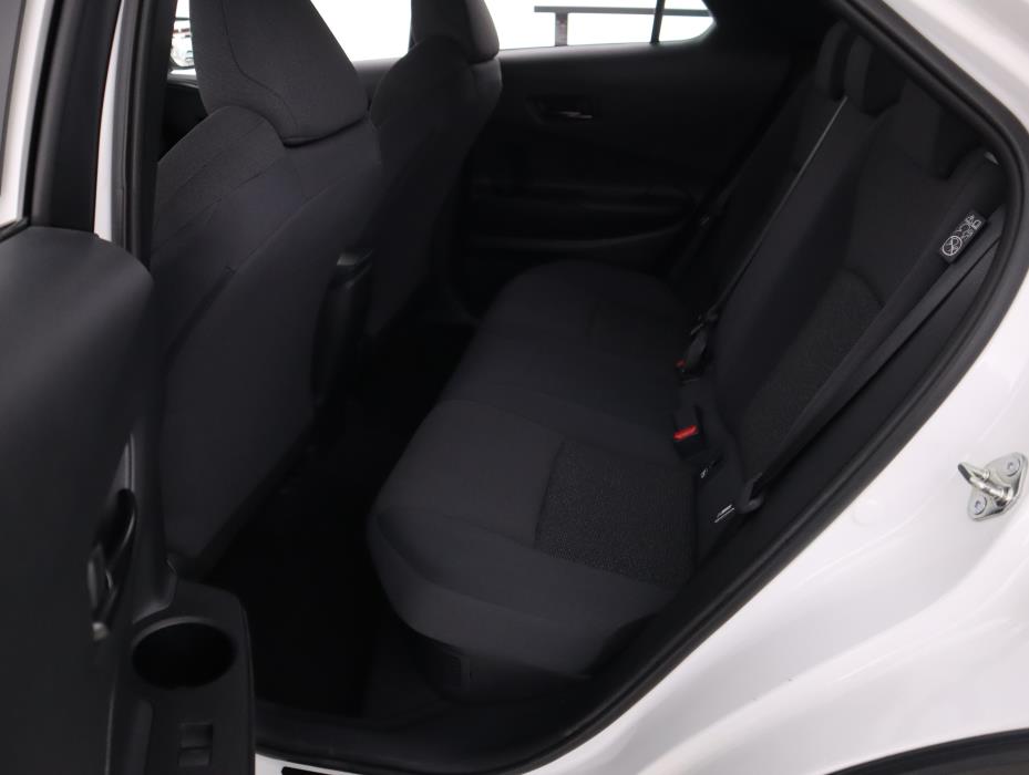 TOYOTA C-HR 2024