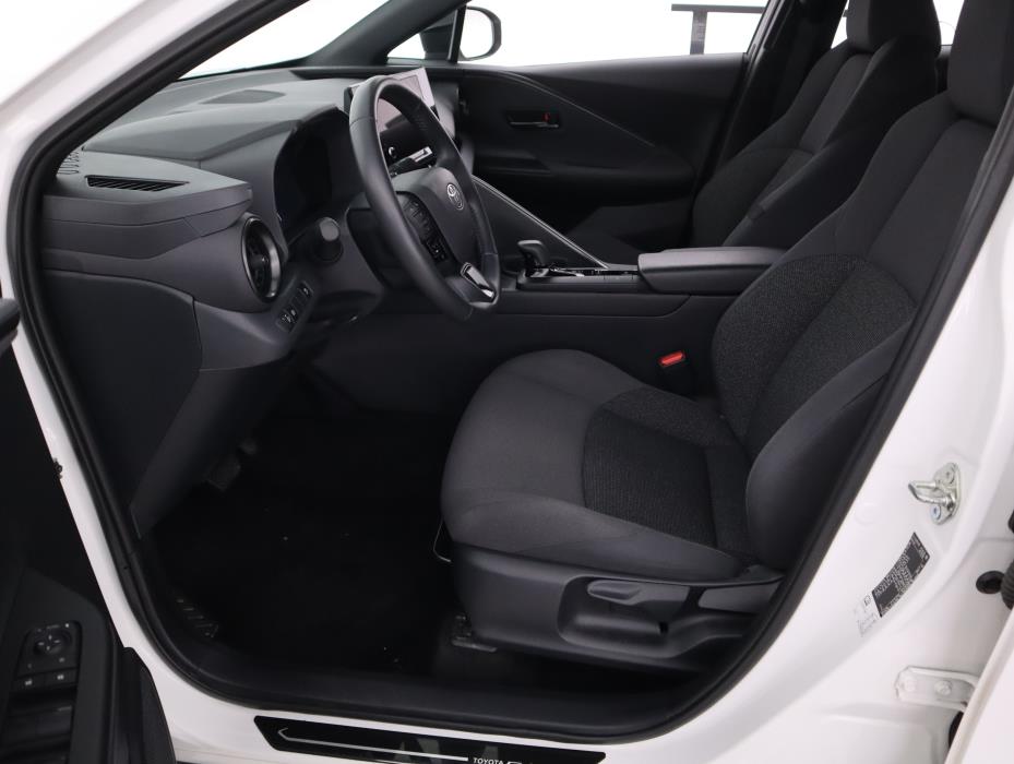TOYOTA C-HR 2024