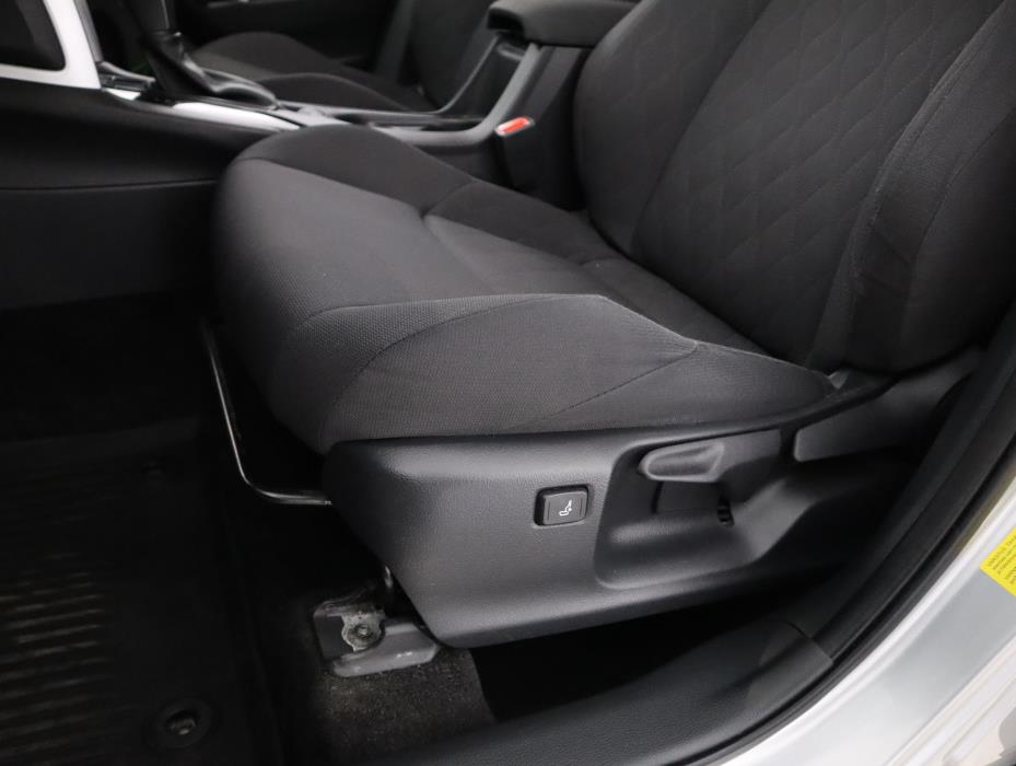 TOYOTA Corolla Cross 2024