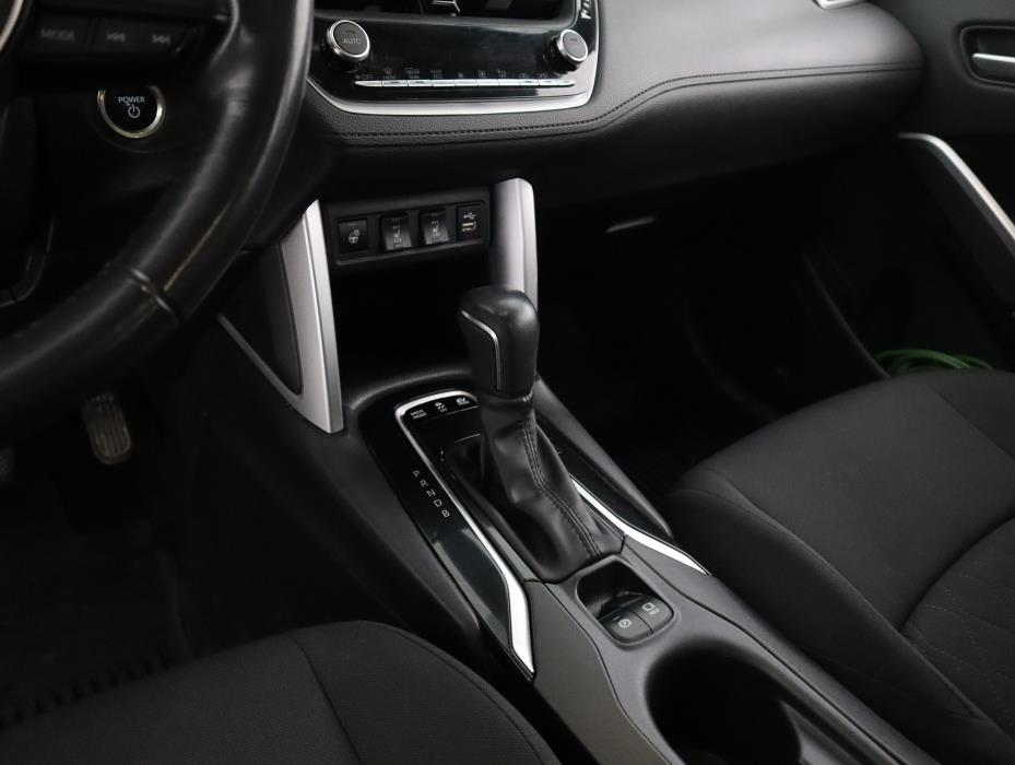 TOYOTA Corolla Cross 2024