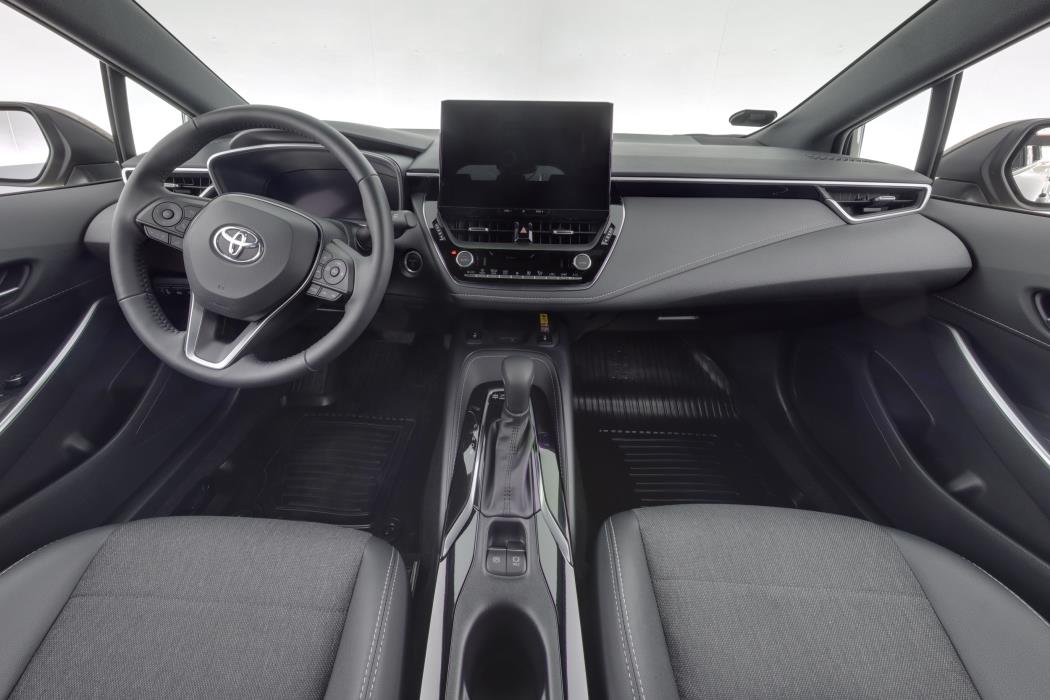 TOYOTA Corolla 2025