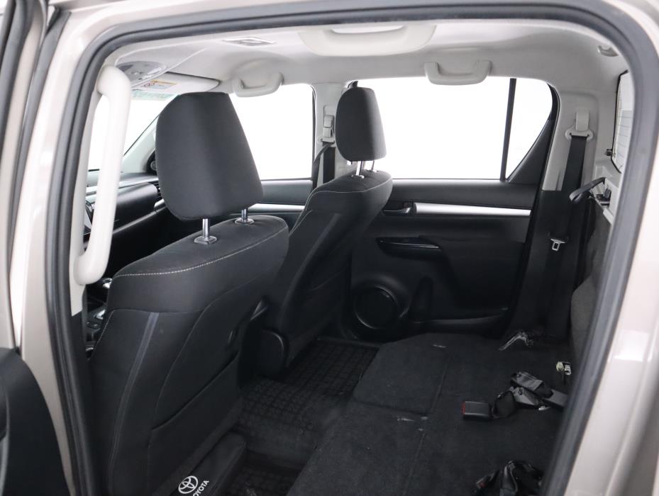 TOYOTA Hilux 2020